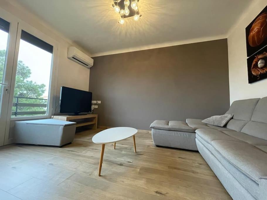Appartement 2 Chambres +Parking Narbonne Extérieur photo